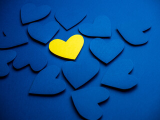 Obraz premium Heart shapes in the colours of Ukraine flag