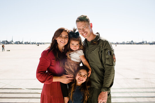 Military Family Reuniting at Miramar in San Diego - Powered by Adobe