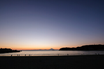 Obraz premium 神奈川県逗子市の逗子海岸からの夕日