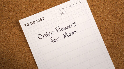 To do list reminder to order flowers for Mom for Mother's Day