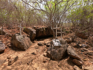 Paisagem do sertão do nordeste, caatinga, vegetação típica do nordeste brasileiro.
Local da morte do lendário Lampião