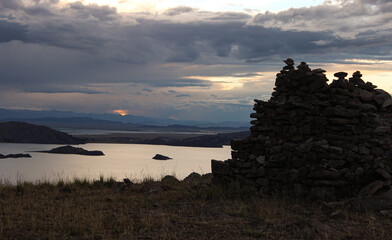 Vista do lago Titicaca ao entardecer