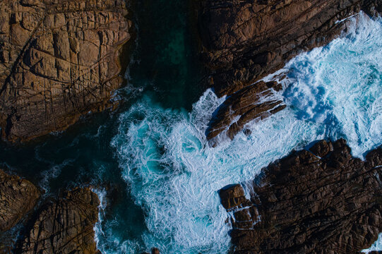 Waves over the rocks at Canal Rocks