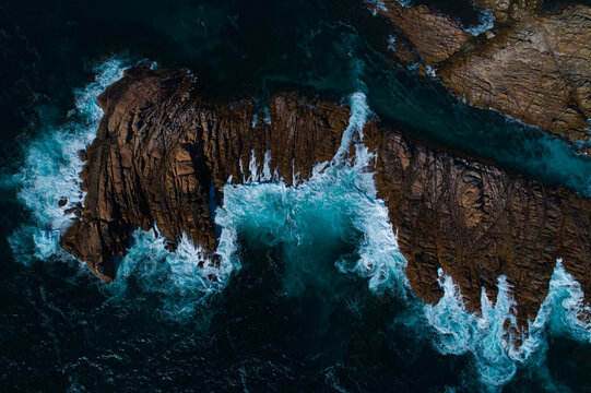 Waves over the rocks at Canal Rocks