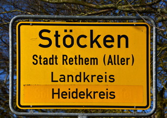 Ortsschild von Stöcken, Niedersachsen