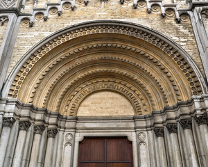 Obraz premium Saint Mary's Royal Church entrance portal, Brussels, Belgium