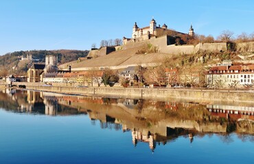 Fototapeta premium Würzburg, Festung Marienberg, Main