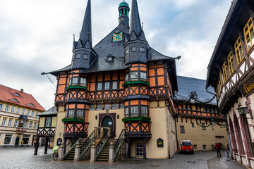 Erkundungstour durch die wundersch&ouml;ne Altstadt von Wernigerode vor den Toren des Harzes - Sachsen-Anhalt - Deutschland