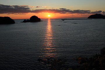 高知県咸陽島から見た宿毛湾の夕景
