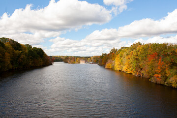 Fototapeta na wymiar River in autumn