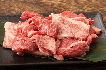 国産牛　牛肉切り落とし　焼き肉用