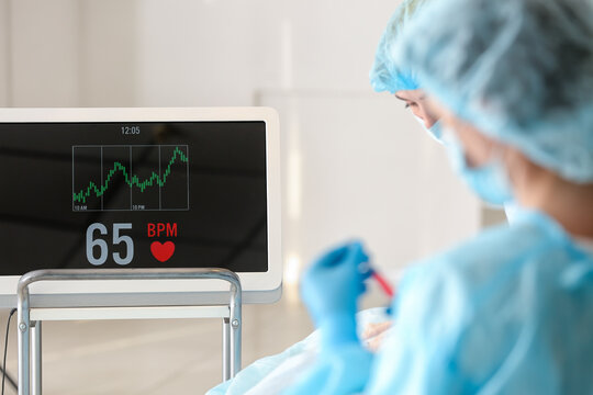 Modern heart rate monitor in operating room