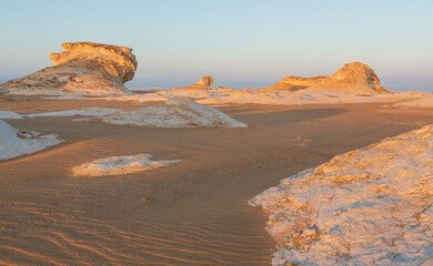 Fototapeta premium Wind eroded rock formations, Egyptian White Desert. Western Desert, Egypt