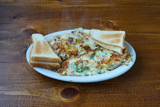 Western Omelette With Home Fries And Toast