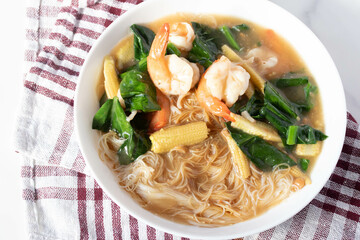 Rad Na Prawn Vermicelli with Thai Vegetables