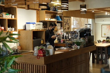 park, young, adult, beautiful, happy, caucasian, fashion, background, active, sun, looking, outside, outdoors, face, cheerful, natural, attractive, woman, outdoor, portrait, one, nature, freedom, summ