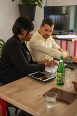 Muulti racial coweorkers