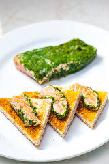 marinated salmon in dill on toast bread