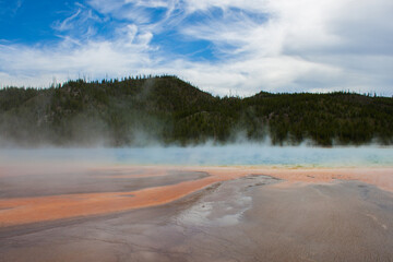 Grand Prismatic Spring (largest hot spring in the United States), Midway Geyser Basin, Yellowstone National Park
