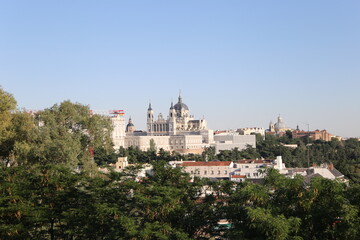 Fototapeta na wymiar Catedral La Almudena