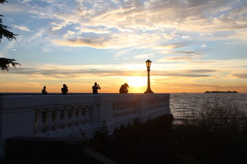 por do sol em Colonia del sacramento, uruguai