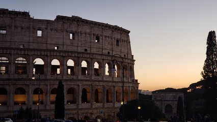 Obraz premium sunset at the colosseum in rome