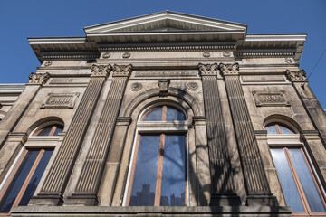 Obraz premium Artis Aquarium Building (1881) built in Classicist Mannerist style with side and center pavilions. Amsterdam, Netherlands.