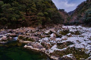Shooting location:Chomonkyo Yamaguchi Prefecture:Japanese valley: Japanese winter scene:Japanese landscape photography
長門峡:山口県道293号萩長門峡線:冬