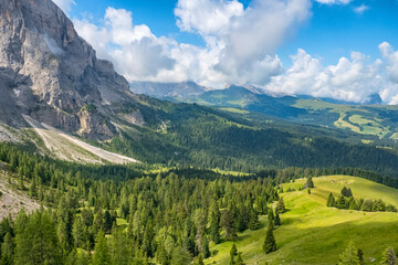 Fototapeta na wymiar Scenics landscape view of a valley in the dolomites in italy