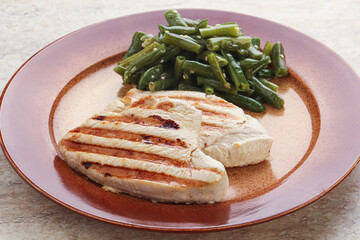 Grilled turkey steak with green bean