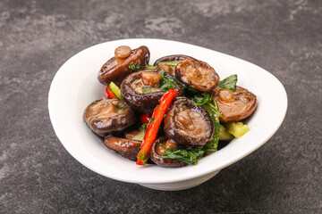 Marinated shiitake mushrooms with herbs