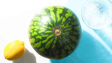 スイカの夏らしい静物