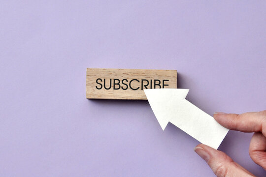 subscribe button and cursor on it