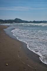 誰もいない砂浜