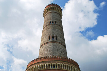 Fototapeta na wymiar La torre monumentale di San Martino della Battaglia a Desenzano del Garda.