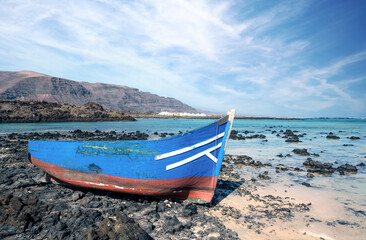 Caleton Blanco Beach, Orzola, Lanzarote, Canary Islands, Spain, ship stranded in lava