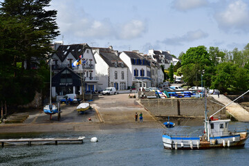 Combrit; France - may 16 2021 :  cruise on the Odet river