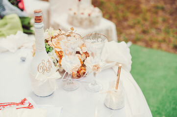 A set of wedding accessories, decorated in Colored tapes and jewelry