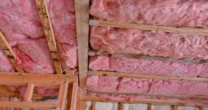 House thermal insulation with mineral wool for wall covering
