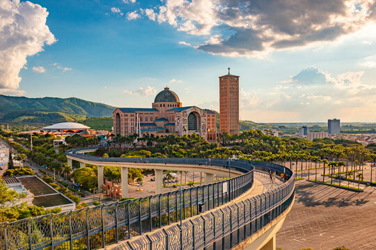 Santu&aacute;rio Nacional de Aparecida