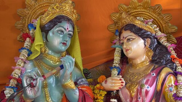 radha krishna god video in temple