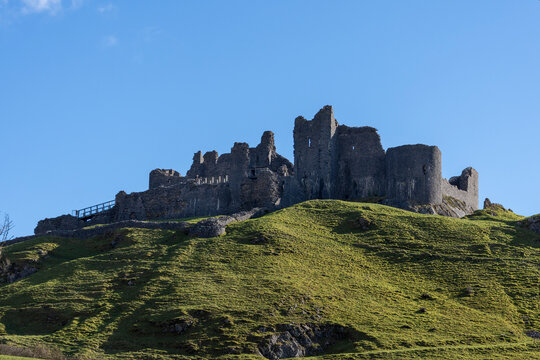 Carreg Cennen Castle