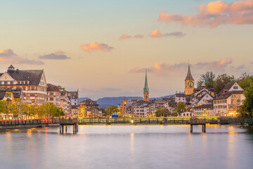 Obraz premium Zurich city downtown skyline cityscape of Switzerland