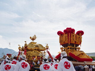 さぬき豊浜ちょうさ祭り、街をねり歩くちょうさ
