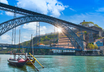 Landmark Dom Luis Bridge in Porto, Portugal. - obrazy, fototapety, plakaty