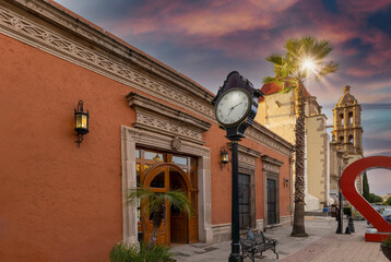Mexico, Durango streets near historic center and Durango Cathedral. - obrazy, fototapety, plakaty