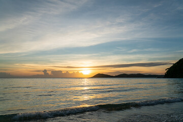 Fototapeta na wymiar Beautiful sunset in Koh Samet Island, Famous Tourist destination in Rayong, eastern Thailand
