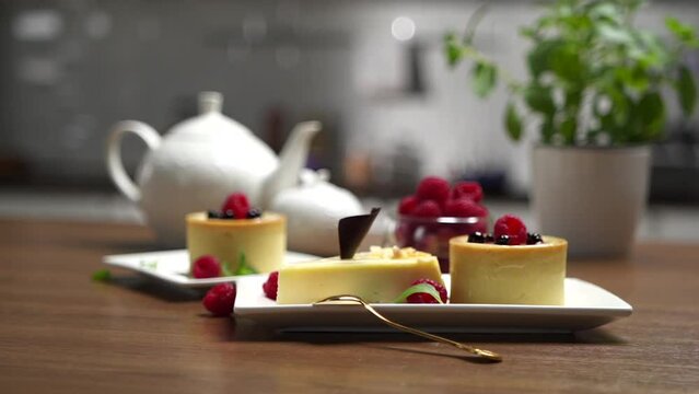 cheesecake with raspberries