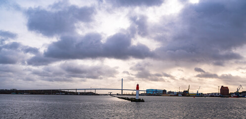 Stralsund, Hafen, Einfahrt, Wolken, Himmel, Wasser, 