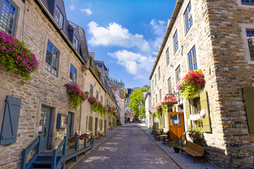 Naklejka premium Canada, Old Quebec City tourist attractions, Petit Champlain lower town and shopping district.